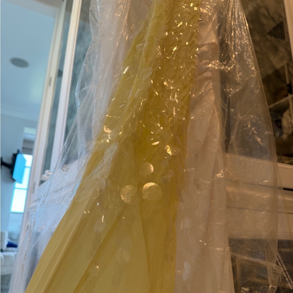 Rat & Boa Asteria Gown - Picture 5 of 7
